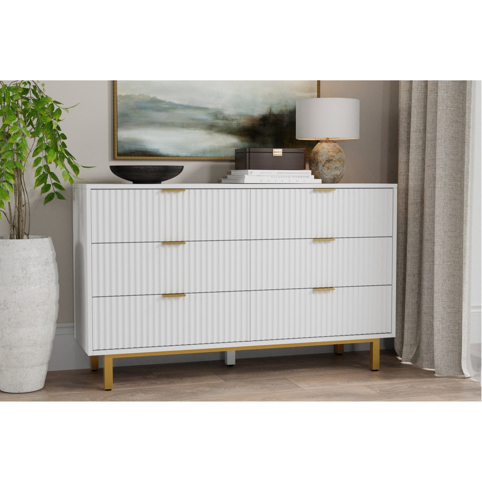 Casey Dresser