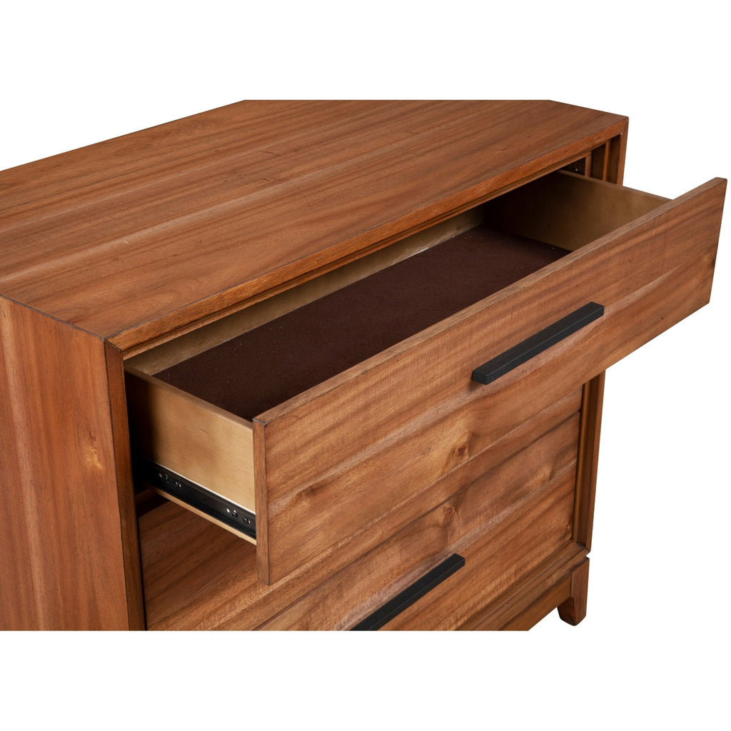 Nova Small Chest